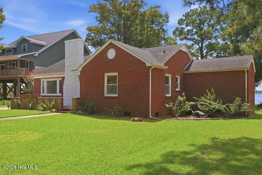 10 Bayview Drive