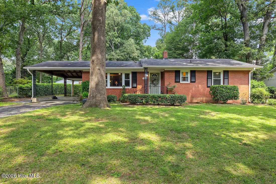 Photo 1 of 21 — 4332 Lakeside Drive, Fayetteville, NC 28311