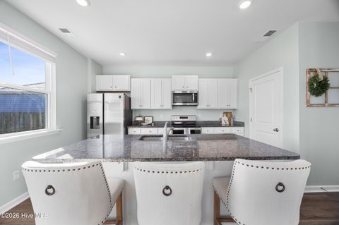 Tiny photo for 407 Airlie Vista Lane #Lot 127, Surf City, NC 28445 (MLS # 100561836)