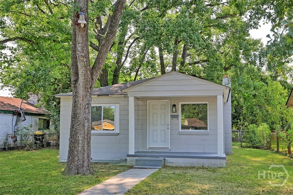 Photo of 906 Wexler Street, Savannah, GA 31415 (MLS # SA361670)