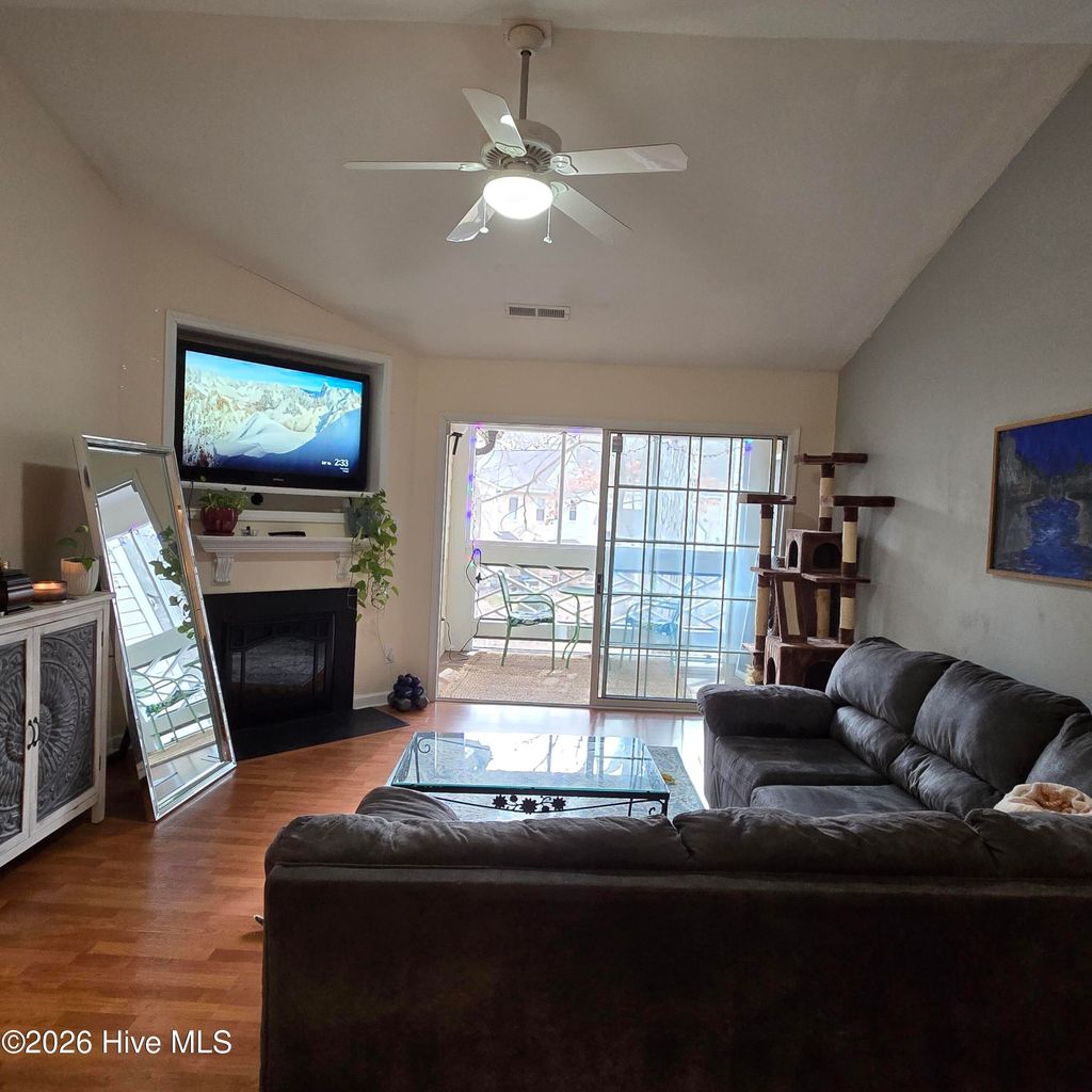 Photo of 1001 Kingswood Drive #F, Chapel Hill, NC 27514 (MLS # 100586995)