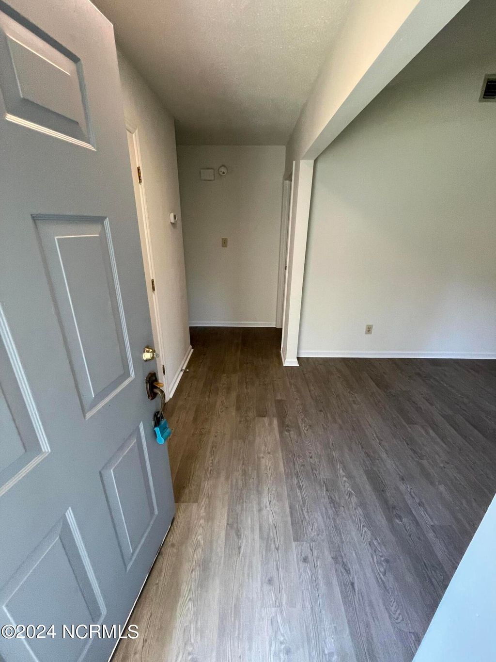 Photo of 217 E Lakeridge Landing, Jacksonville, NC 28546 (MLS # 100544416)