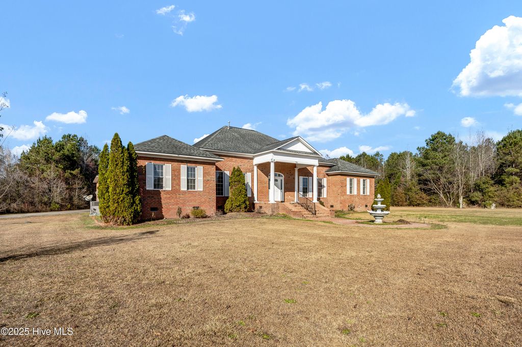 Photo of 701 Best Road, Whiteville, NC 28472 (MLS # 100545999)