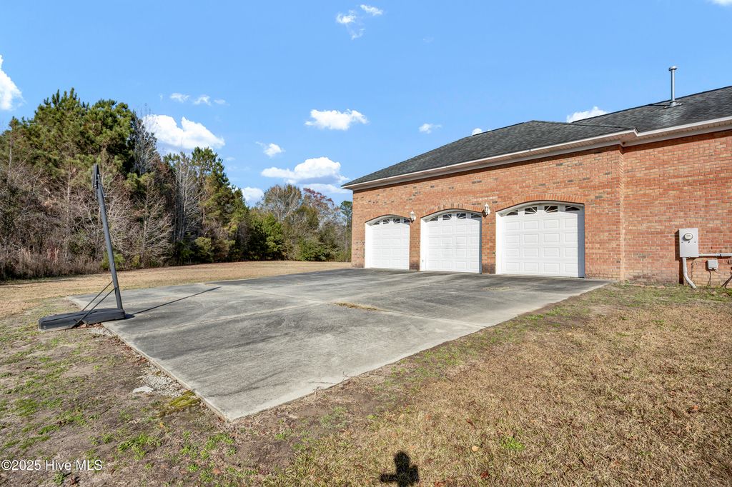 Photo of 701 Best Road, Whiteville, NC 28472 (MLS # 100545999)