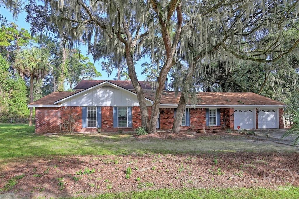 Photo of 46 River Oaks Road, Savannah, GA 31410 (MLS # SA340824)