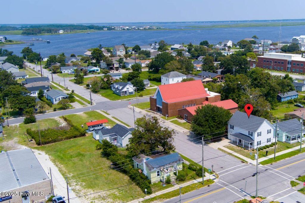 Photo of 1212 Bridges Street, Morehead City, NC 28557 (MLS # 100493427)