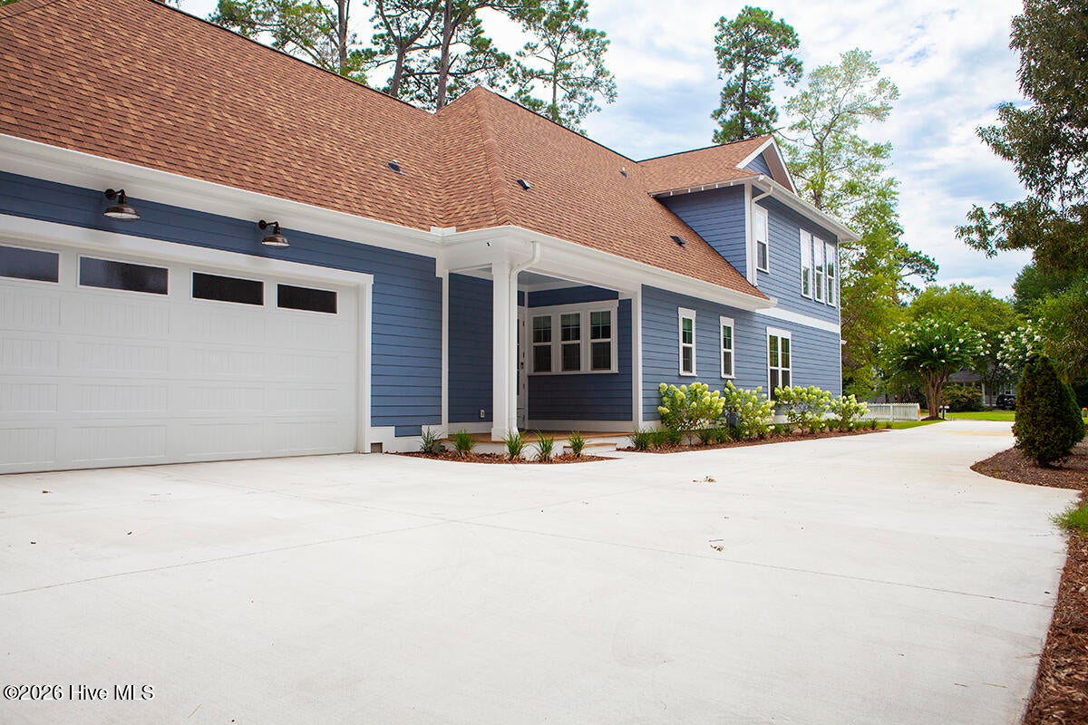 6108 Harbor Oaks Drive