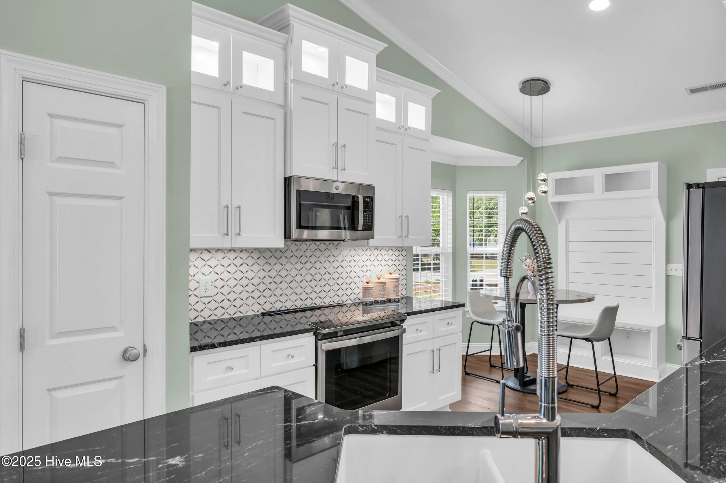 4113 Rounding Bend Lane
