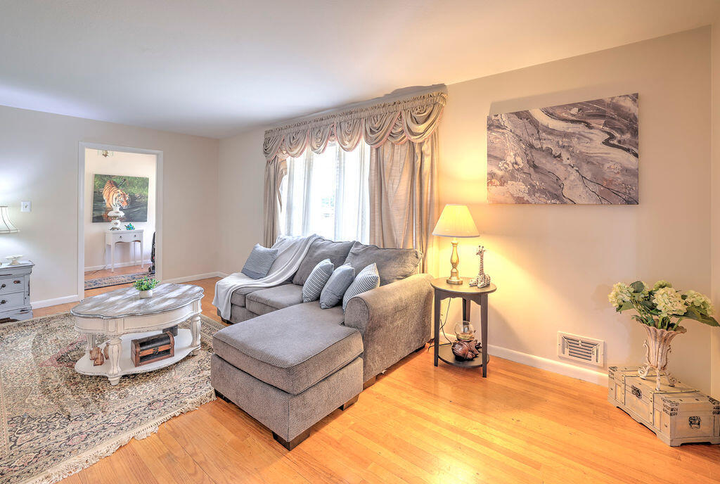 2533 Richmond Hill Road