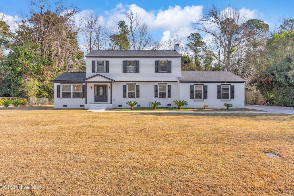 Photo of 122 Devonshire Lane, Wilmington, NC 28409 (MLS # 100548646)