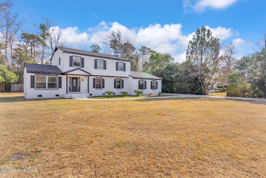 Photo of 122 Devonshire Lane, Wilmington, NC 28409 (MLS # 100548646)