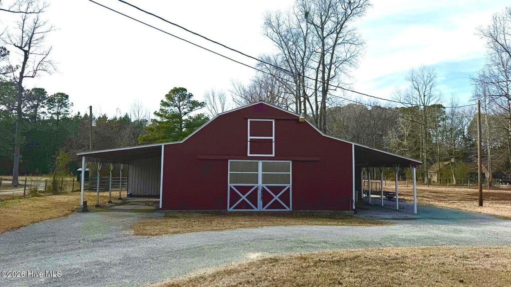 Photo of 1068 Harrells Loop Road, Jacksonville, NC 28540 (MLS # 100551820)