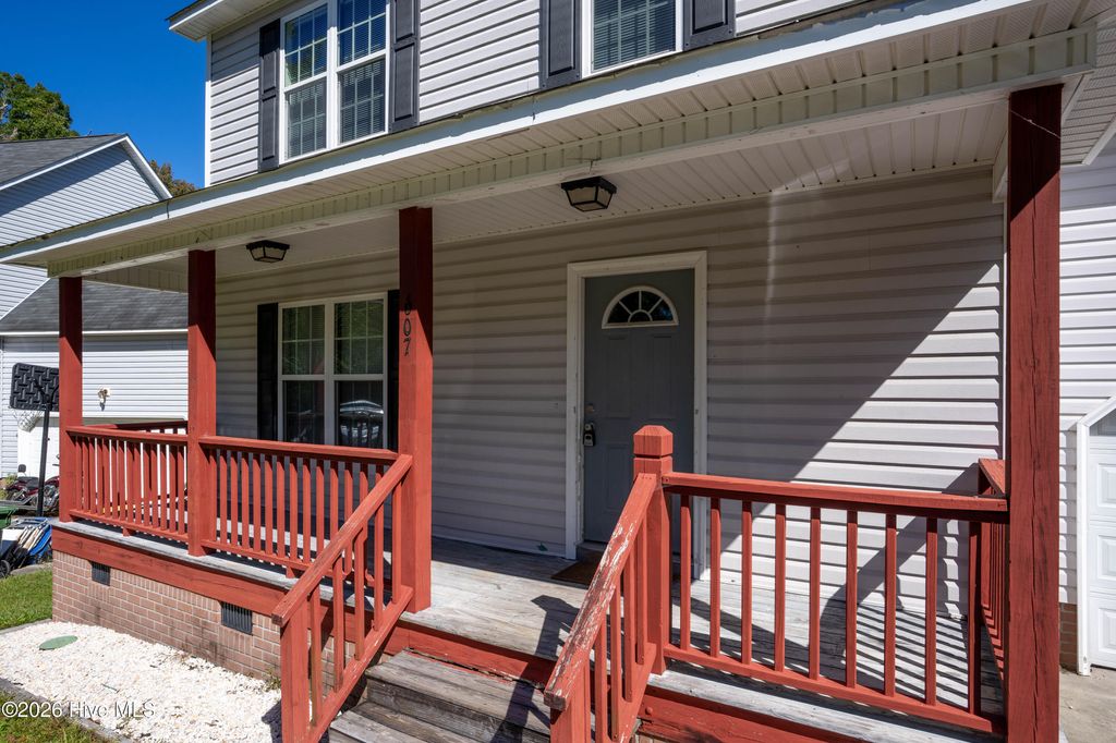 Photo of 607 Riva Ridge Road, Sneads Ferry, NC 28460 (MLS # 100548693)