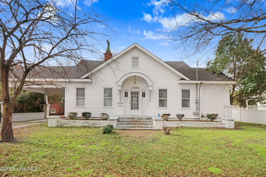 Photo of 1206 E Ash Street, Goldsboro, NC 27534 (MLS # 100514350)