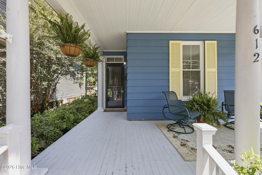 Photo of 612 W Main Street, Elizabeth City, NC 27909 (MLS # 100577418)