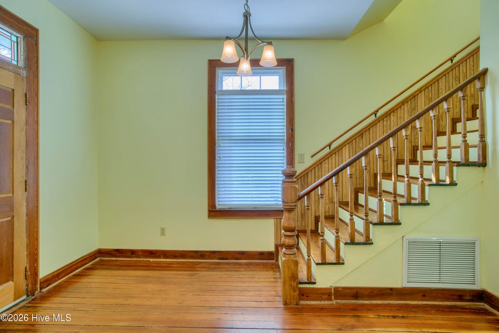 Photo of 215 Queen Street, Wilmington, NC 28401 (MLS # 100549462)