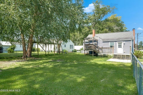 Tiny photo for 301 W Fremont Street, Burgaw, NC 28425 (MLS # 100608910)
