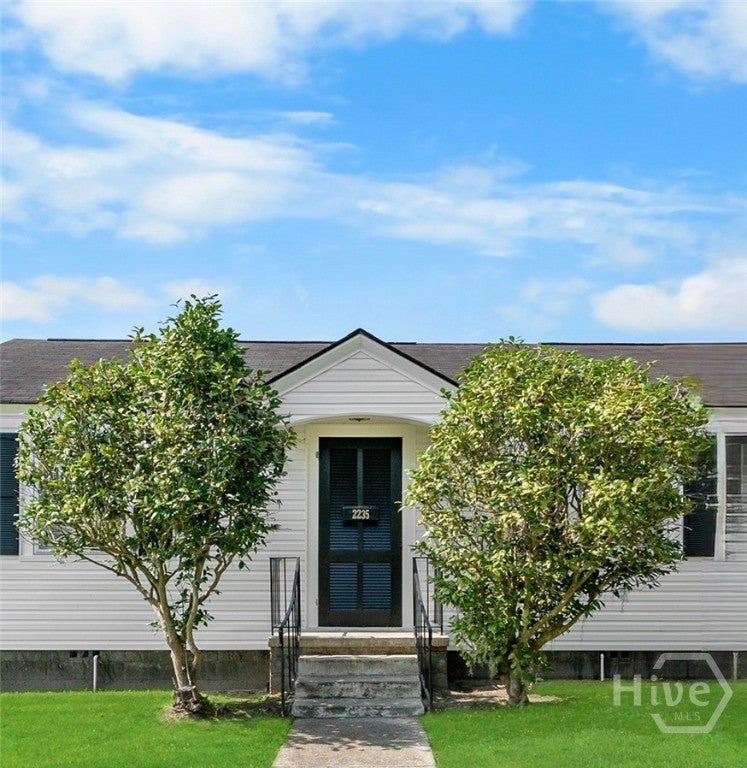 Photo of 2235 E 41st Street, Savannah, GA 31404 (MLS # SA364093)