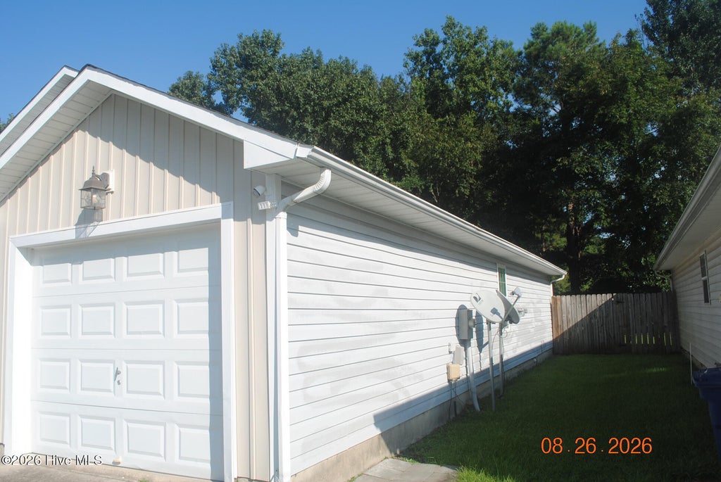 Photo of 3022 Foxhorn Road, Jacksonville, NC 28546 (MLS # 100595250)