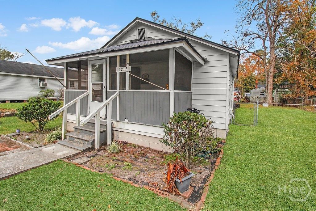 Photo of 1212 E 70th Street, Savannah, GA 31404 (MLS # SA345715)