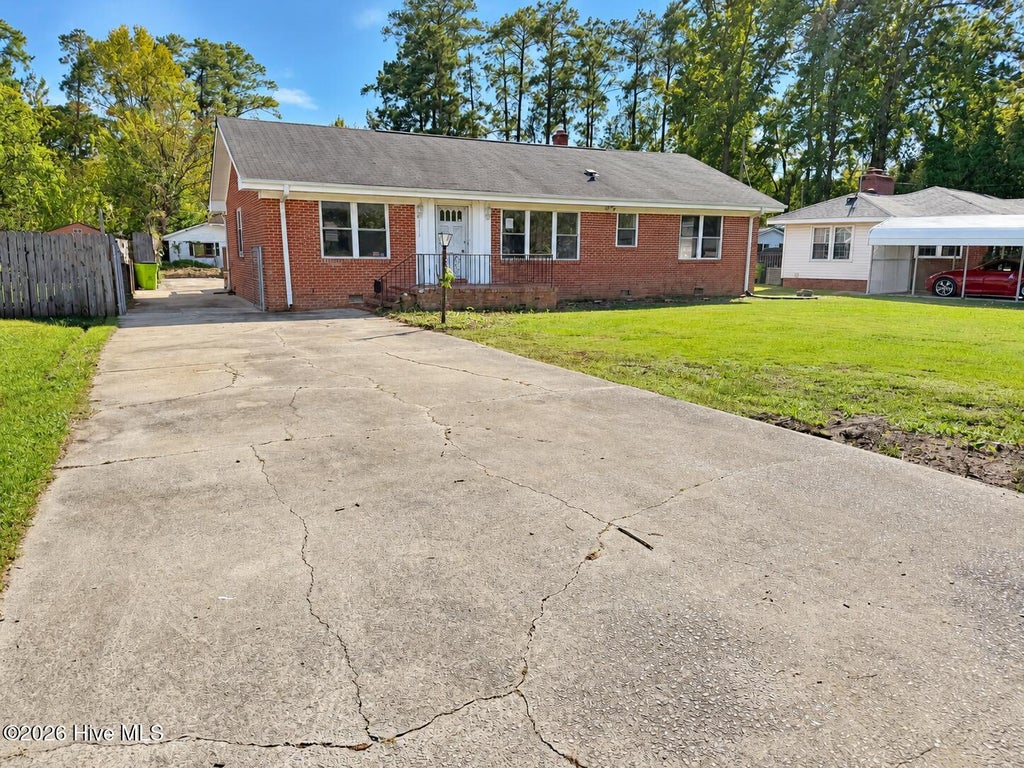 Photo of 2313 Center Avenue, New Bern, NC 28562 (MLS # 100609345)
