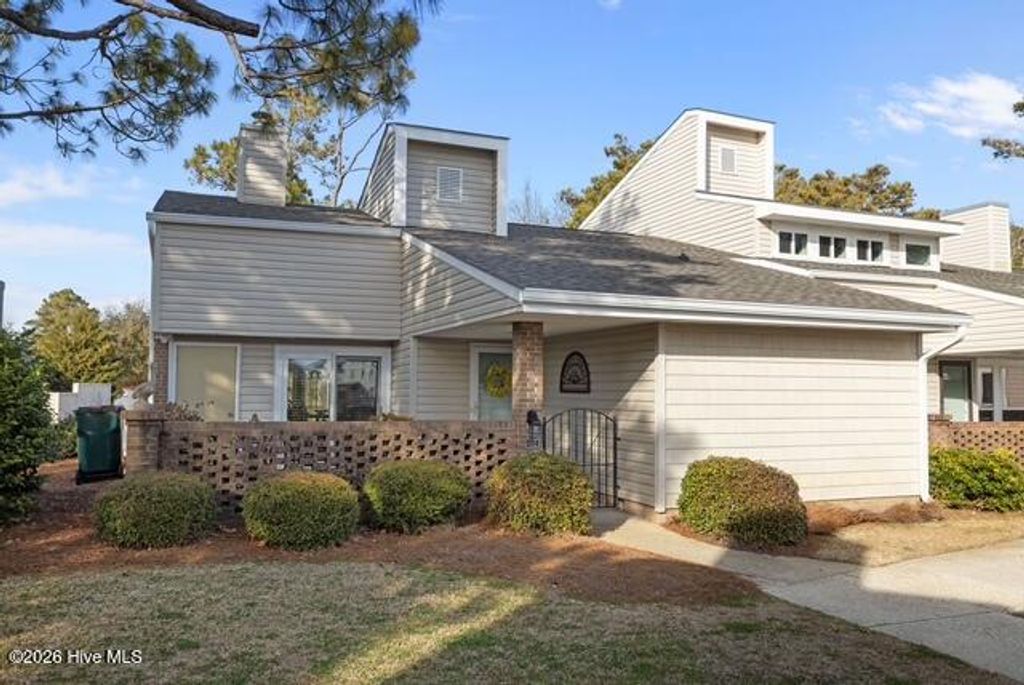 Photo of 204 Sound Court, Morehead City, NC 28557 (MLS # 100557795)