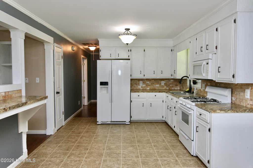 Photo of 1811 John Small Avenue, Washington, NC 27889 (MLS # 100596817)