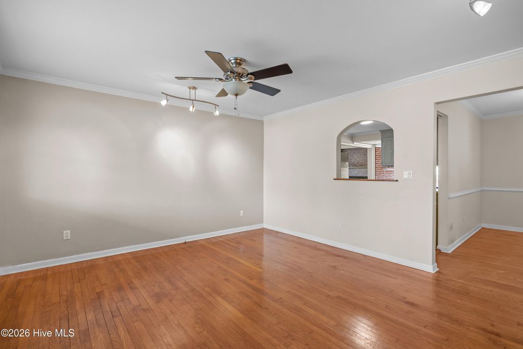 Photo of 121 Rosedale Drive, Elizabeth City, NC 27909 (MLS # 100557069)