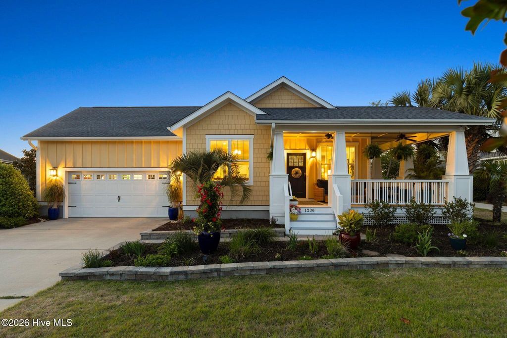 Photo of 1236 N Caswell Avenue, Southport, NC 28461 (MLS # 100570797)