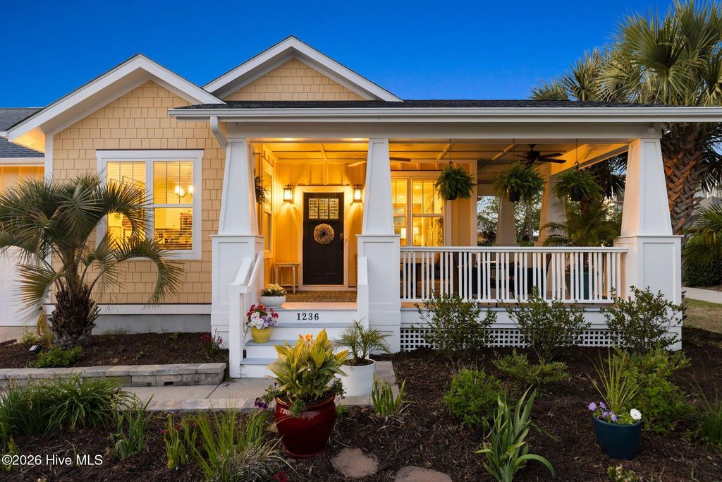 Photo of 1236 N Caswell Avenue, Southport, NC 28461 (MLS # 100570797)