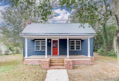 Photo of 406 N Lexington Avenue, Rincon, GA 31326 (MLS # SA346971)