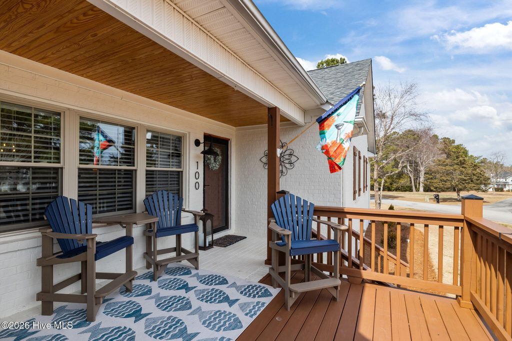 Photo of 100 Stevens Court, Swansboro, NC 28584 (MLS # 100555597)