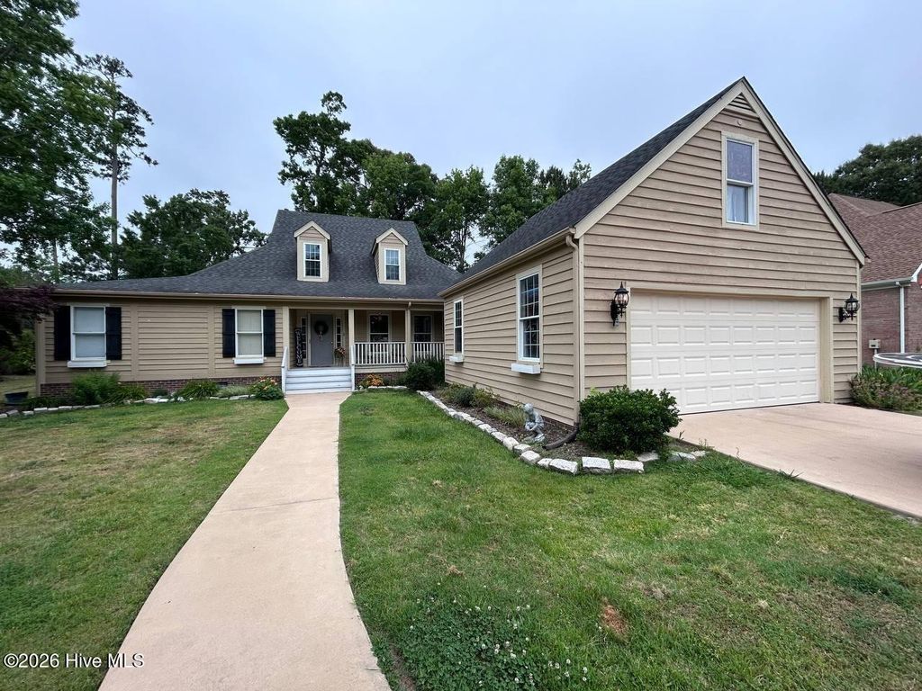 Photo of 104 Chowan Circle, Hertford, NC 27944 (MLS # 100576797)