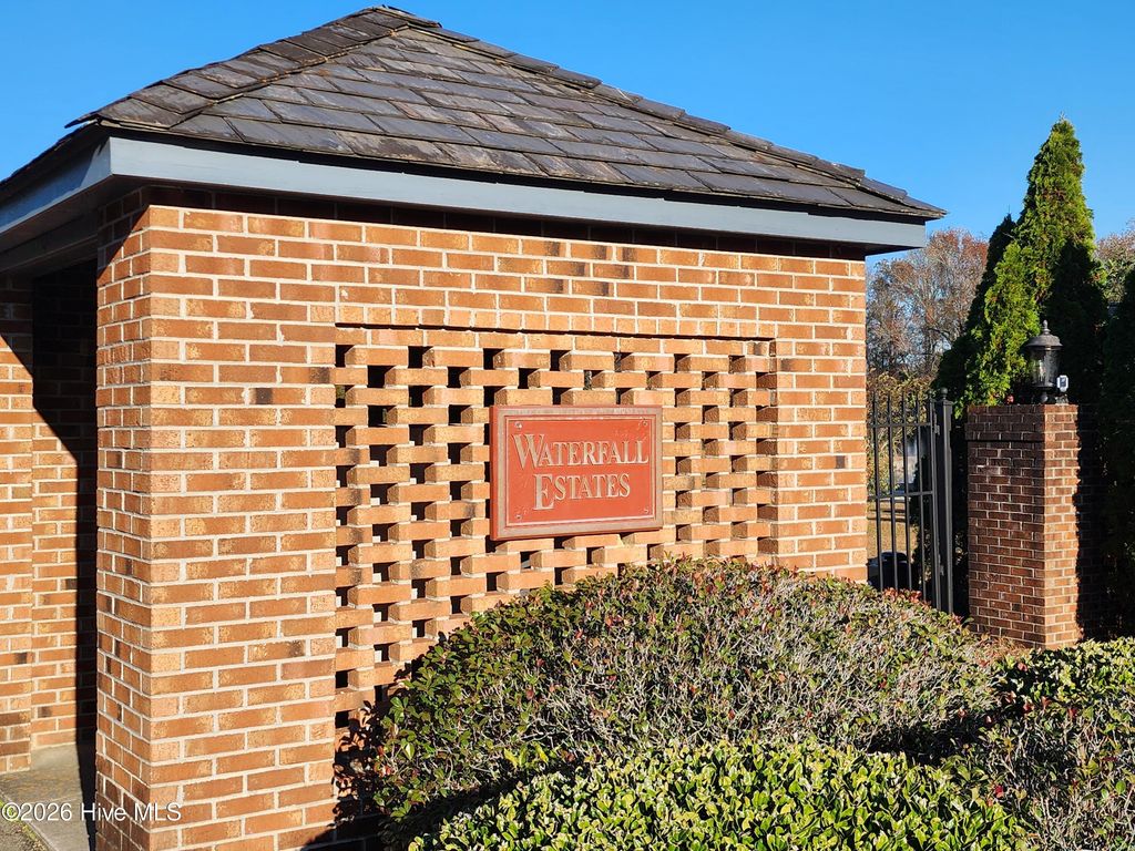 Photo of 7 Waterfall Drive, Whiteville, NC 28472 (MLS # 100557207)