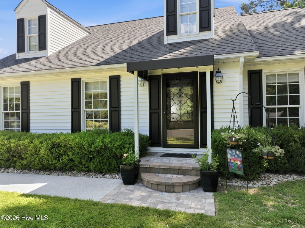Photo of 122 Line Boat Lane, Swansboro, NC 28584 (MLS # 100599198)