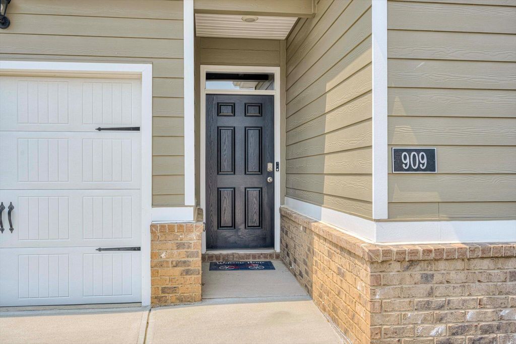 Photo of 909 Bauxite, Graniteville, SC 29829 (MLS # 554955)