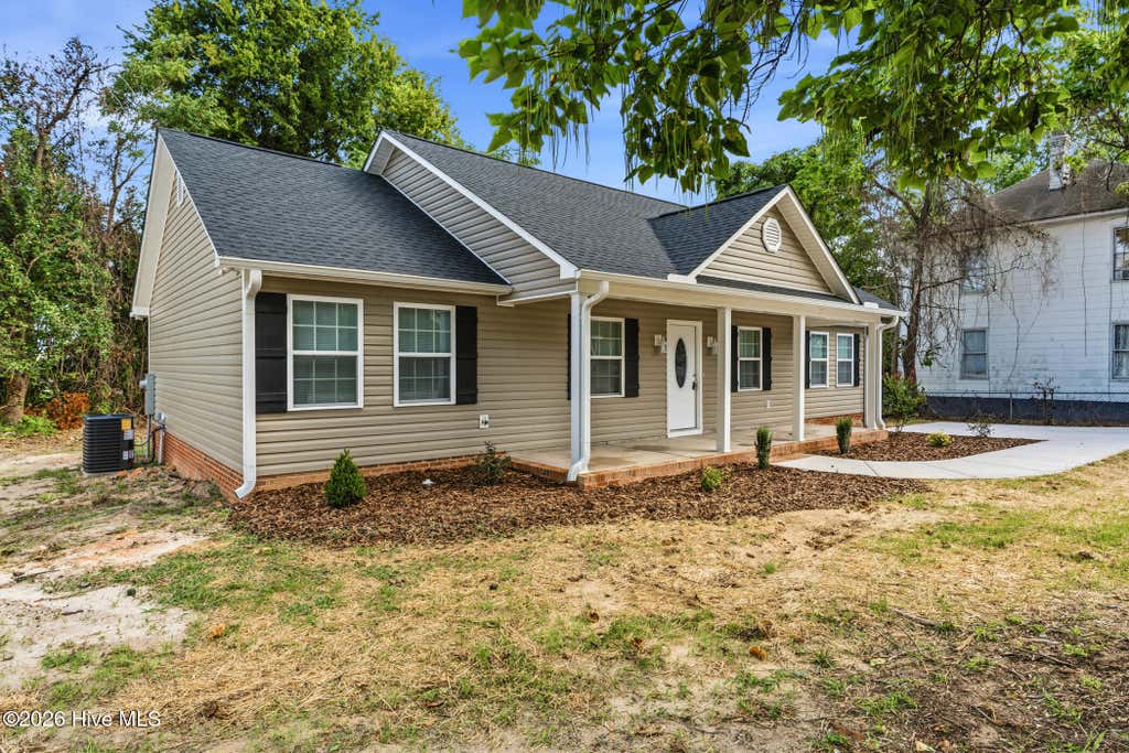 Photo of 213 Rice Street, Hamlet, NC 28345 (MLS # 100592307)