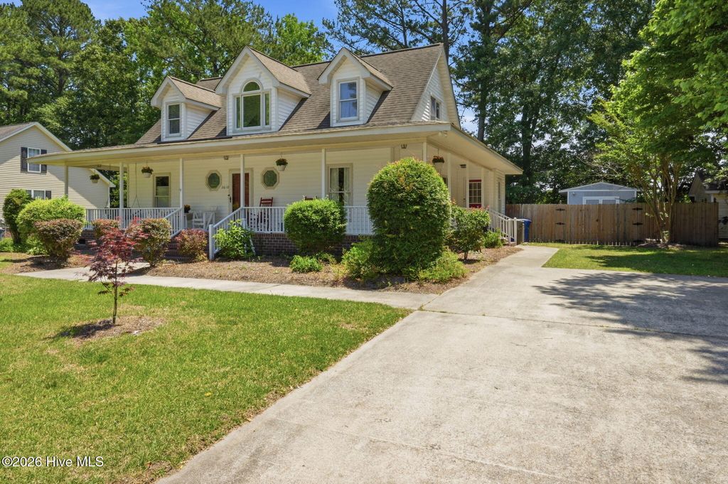 Photo of 2610 River Chase Drive, Greenville, NC 27858 (MLS # 100575298)