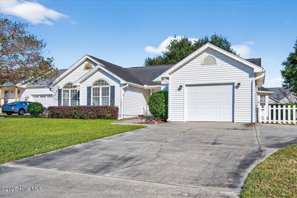 Photo of 5886 Lycia Lane SW, Ocean Isle Beach, NC 28469 (MLS # 100536706)