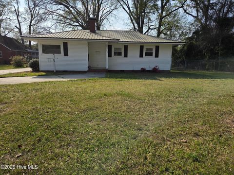 Homes For Sale - 604 Hines Avenue<br/> Kinston, NC 28504