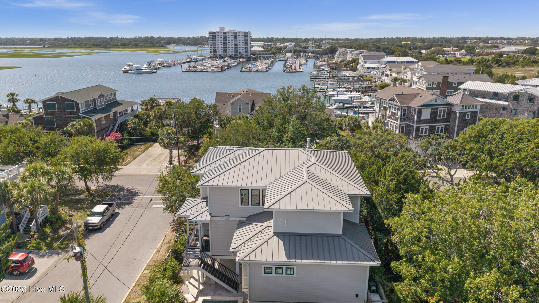 9 Island Drive