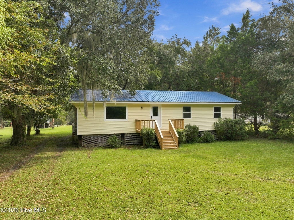 Photo of 440 Village Drive, Beaufort, NC 28516 (MLS # 100608868)