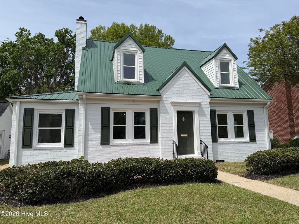 Photo of 510 S 4th Street, Smithfield, NC 27577 (MLS # 100575157)