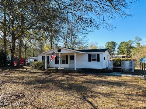 Homes For Sale - 126 Winsor Drive<br/> Rockingham, NC 28379