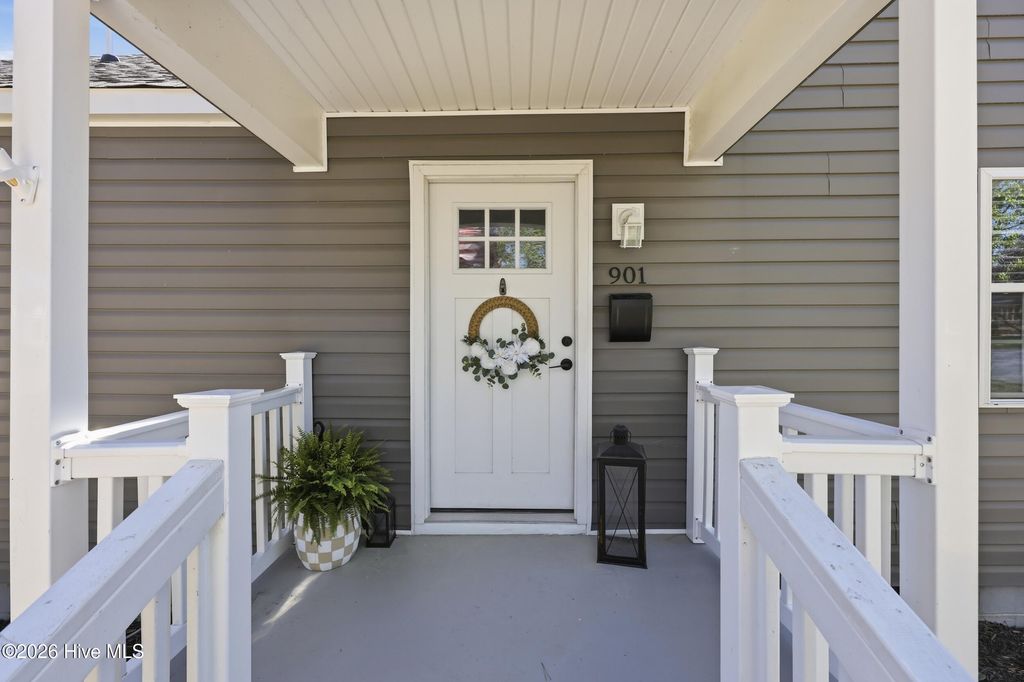 Photo of 901 Tuscarora Avenue, Elizabeth City, NC 27909 (MLS # 100563819)