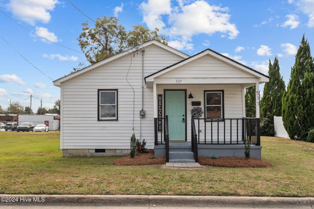 Photo of 517 W 7th Street, Washington, NC 27889 (MLS # 100601890)