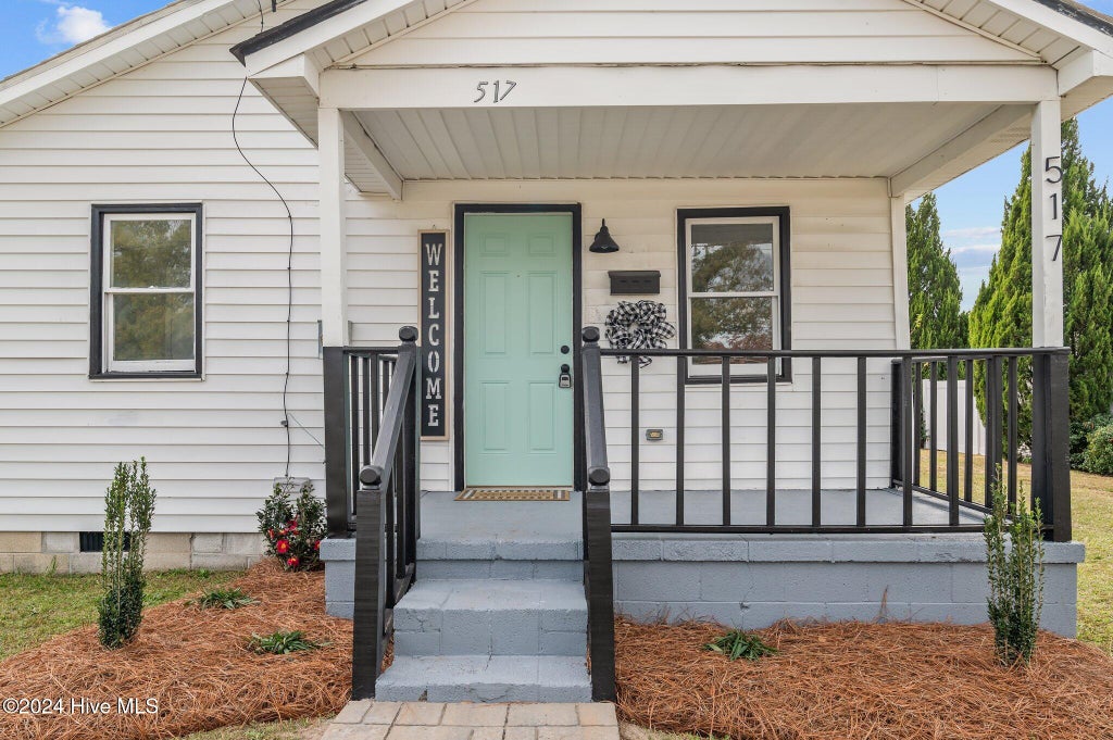 Photo of 517 W 7th Street, Washington, NC 27889 (MLS # 100601890)