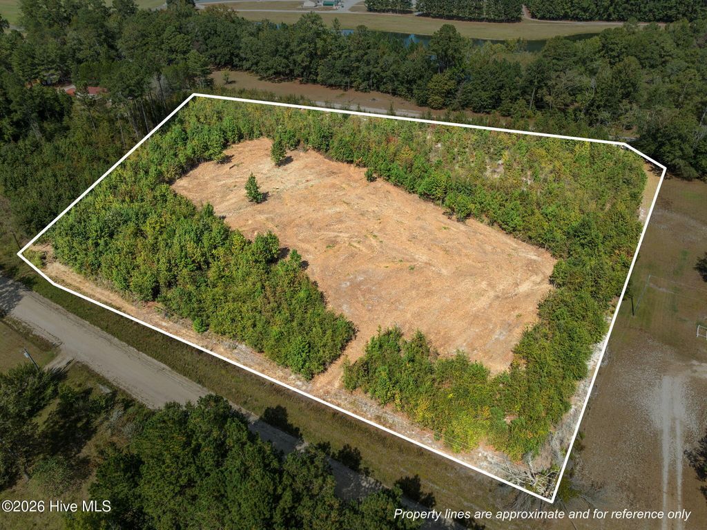 Photo of 2 Jolly Ole Field Road, Grifton, NC 28530 (MLS # 100548108)