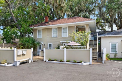 1010 E Victory Drive E1 Savannah GA 31405