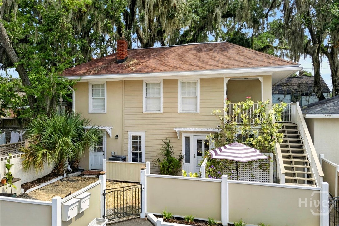 1010 E Victory Drive E1